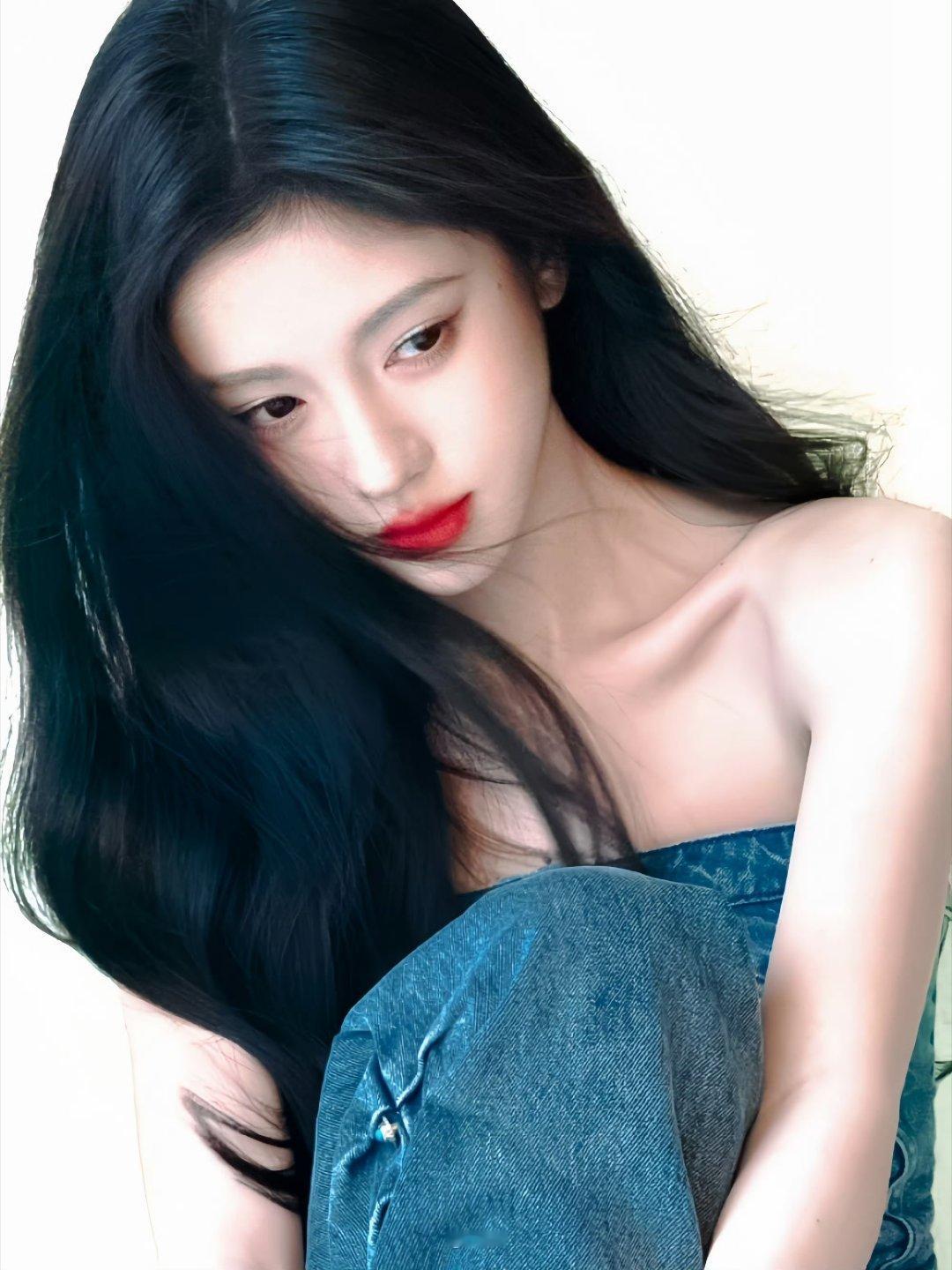 鞠婧祎jjy鞠婧祎阿黛 每一处风景都是生命的驿站，用乐观的心看待万物，心则如山花
