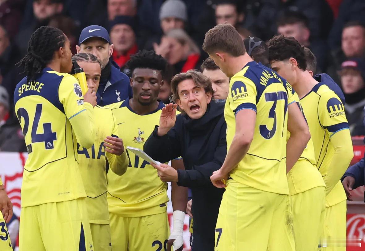 热刺 热刺16轮联赛才拿了22分，是2008年以来相同轮次拿分最少的一次。但热刺