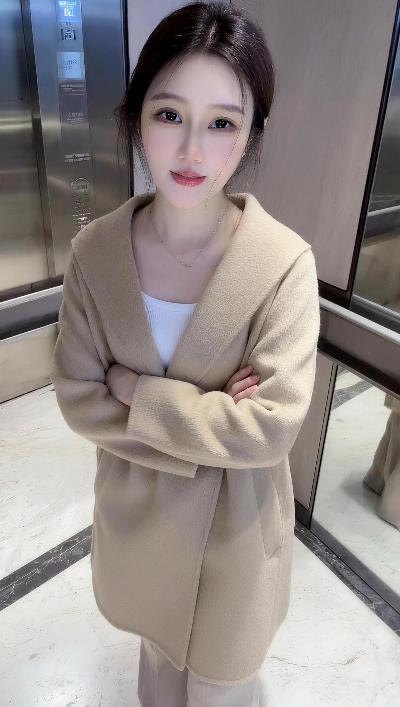 人看得见，心却难看穿；心看穿了，人就该散了；别去猜心，猜中了难过；别去试探，试过