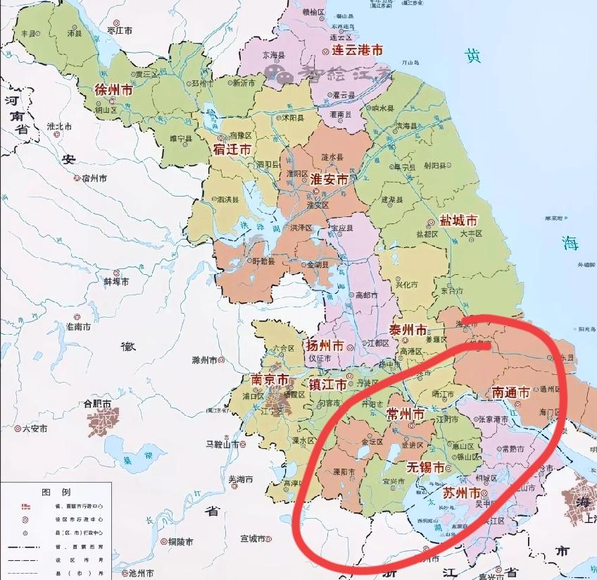 常州市这下真不得了，在与南通市足球赛中以3:0取得巨大胜利，这和去年苏超的常州完