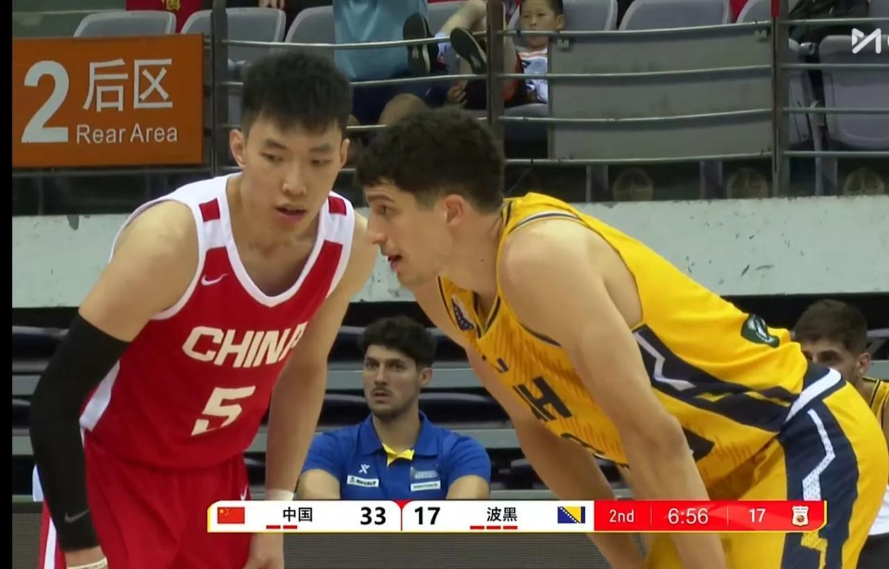 中国男篮与波黑男篮的第二场热身赛刚刚结束，最终中国队75：72战胜了对手。本场我