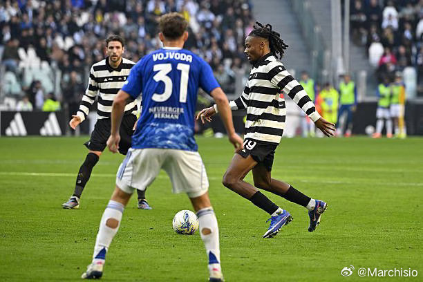 小小图拉姆25岁生日快乐！ 尤文图斯