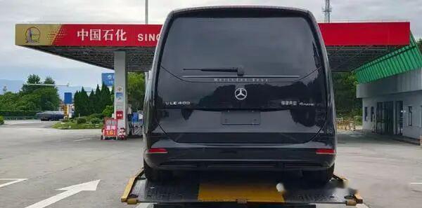 奔驰的纯电MPV，VLE。 