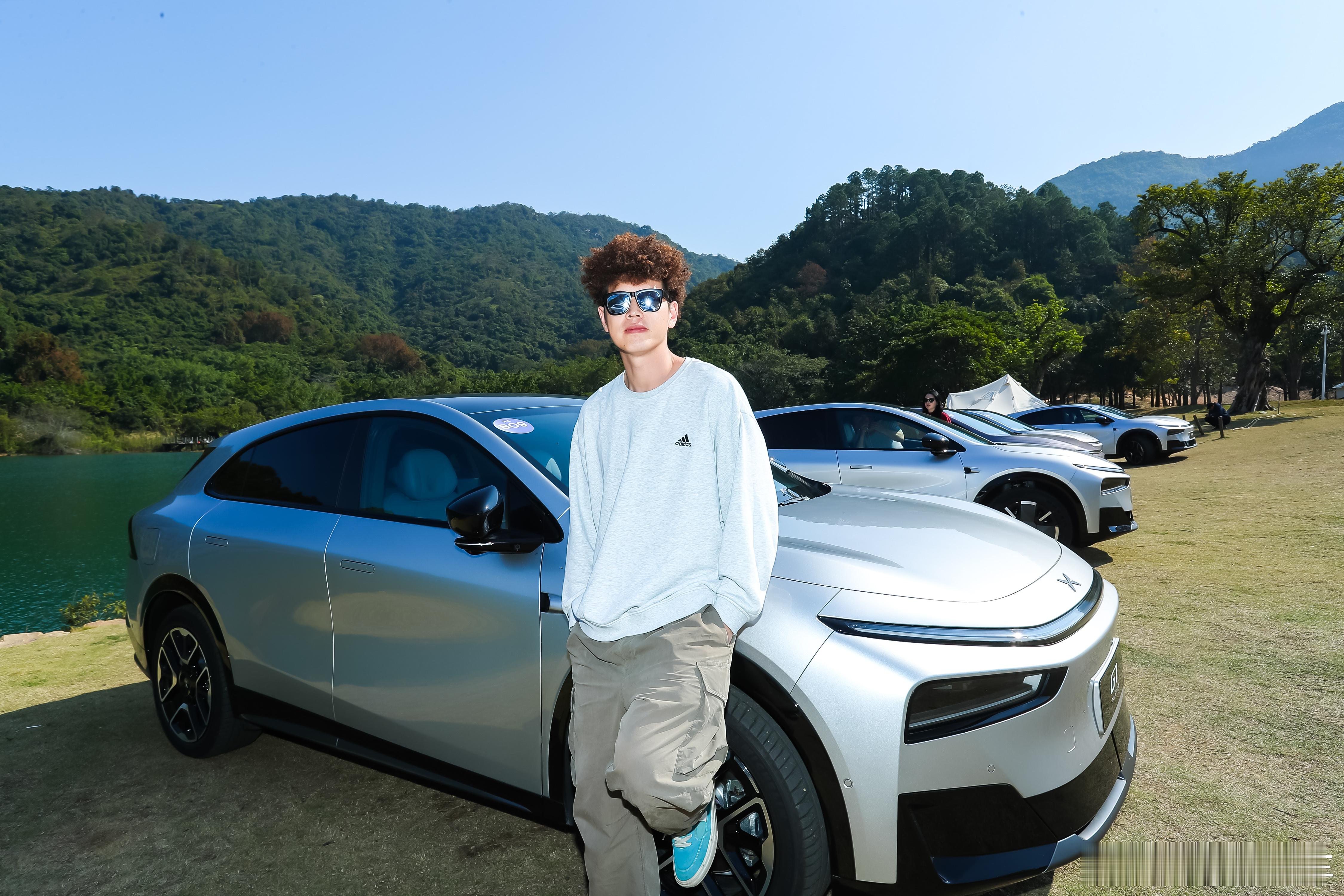 兄弟们，新年快乐呀！2026小鹏加油