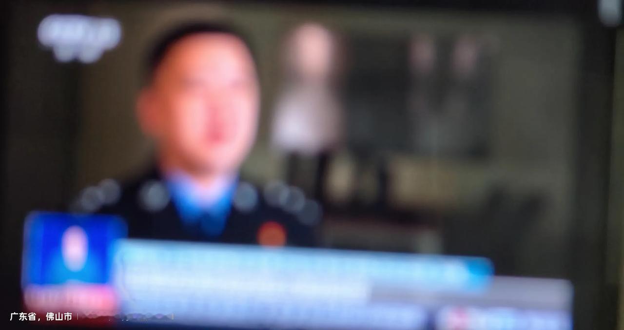 真是奇葩得太奇葩了，医院的挂号小票竟然也有黄牛党来倒买高价了。
据央视报导，沈阳