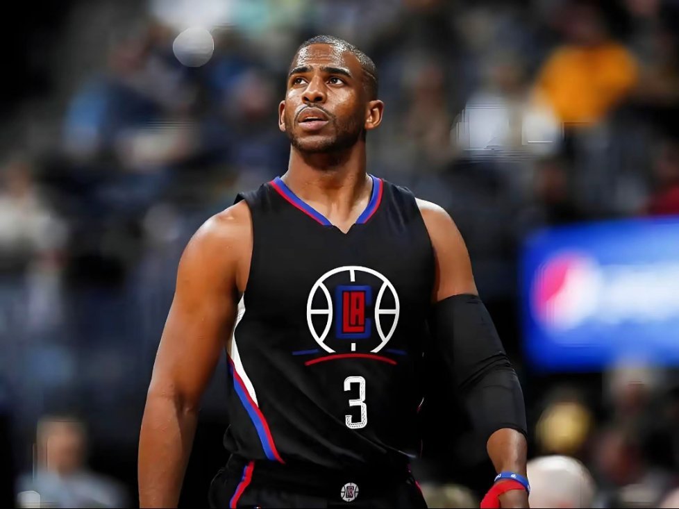 这事儿哪儿是裁人啊，分明是职业体育最冰冷的一次“供需对不上”——保罗没做错啥，快