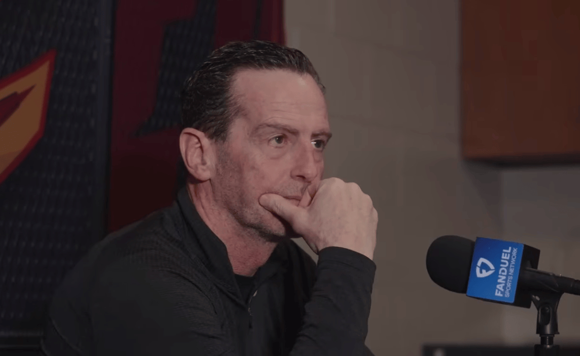 如果施罗德一直到季后赛都不行，那季后赛阿特金森也会有用波特。不要指望他在控球后卫