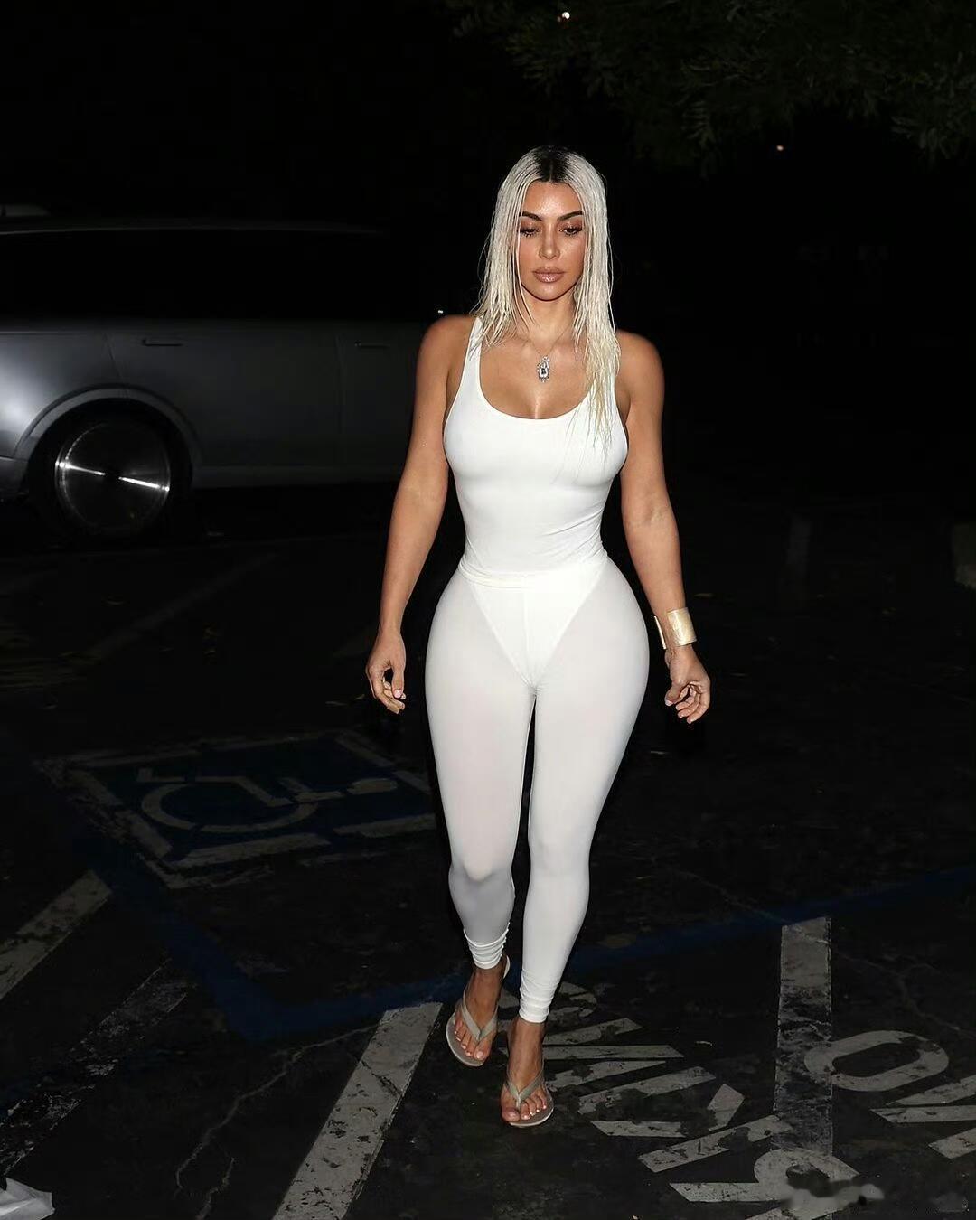 曝侃爷支持金卡戴珊汉密尔顿恋情 侃爷这格局真的打开了！不仅不反对前任新恋情，还大