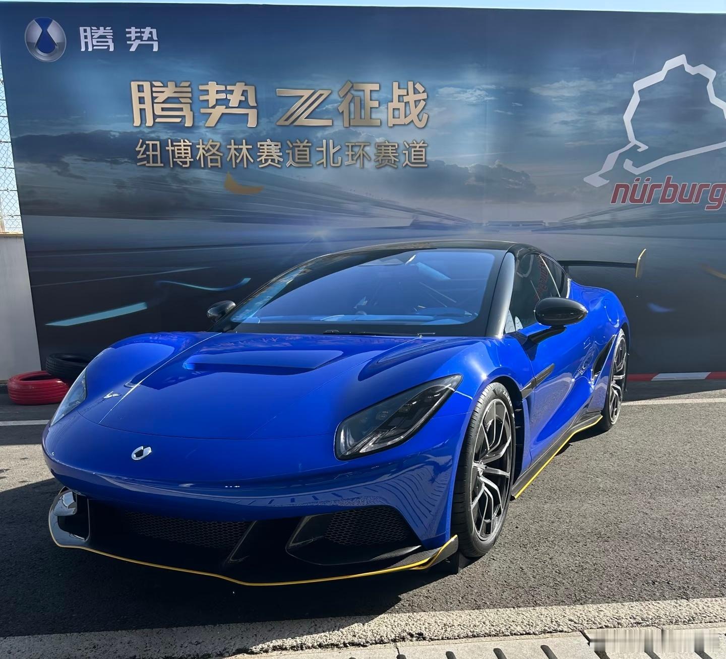 腾势 腾势Z 伪装车其实已经很清晰了。 