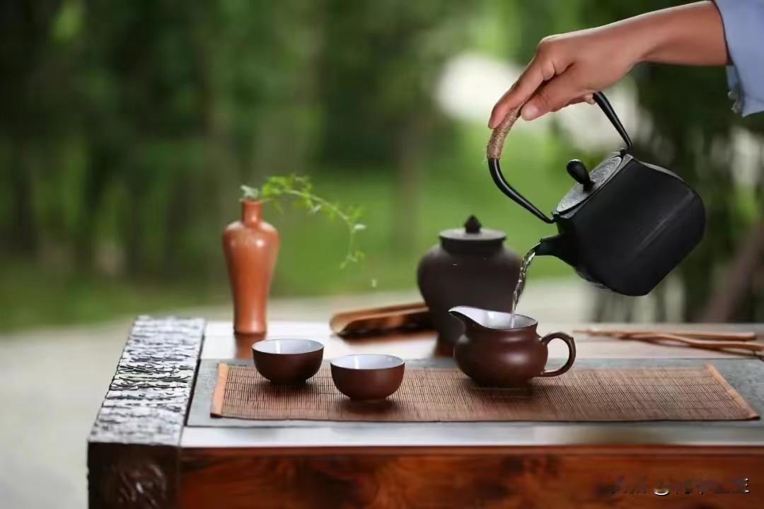 中药代茶饮这样喝，苦味减一半，功效增一倍

1. 健脾祛湿茶
茯苓、薏米仁、紫苏