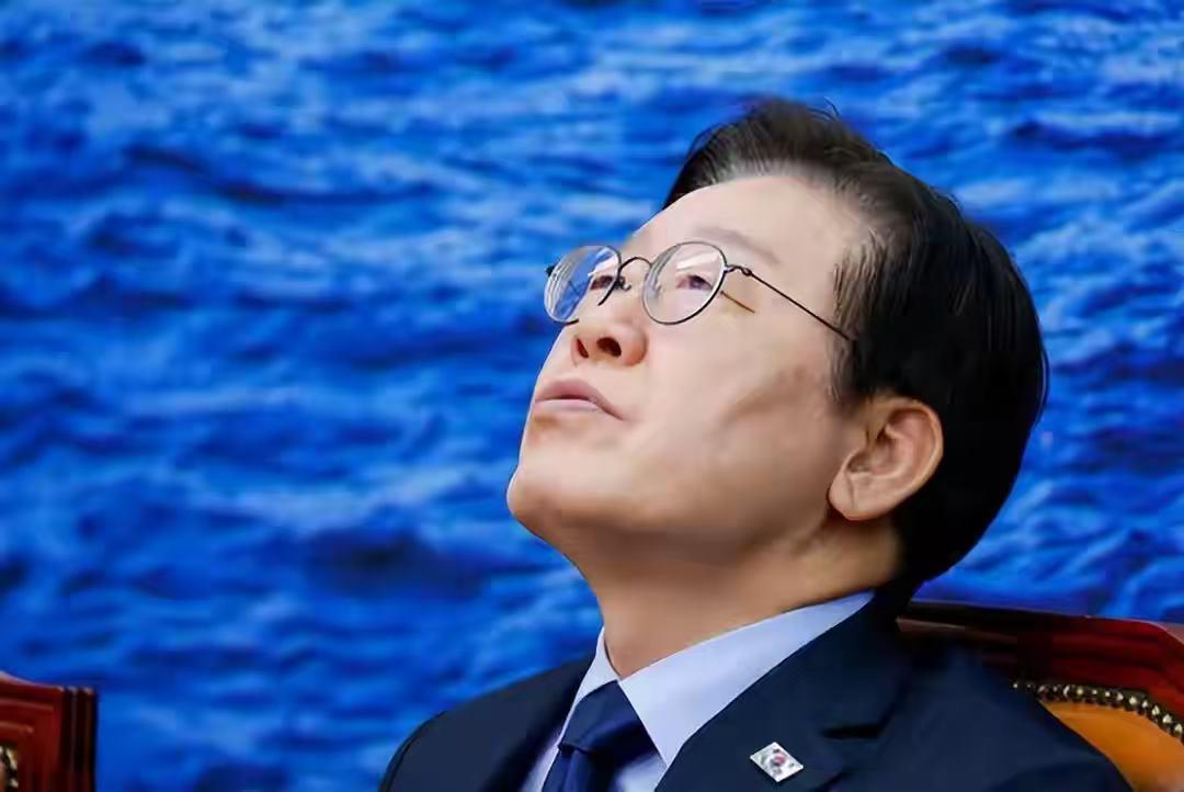 李在明终于“大仇得报”，174:1压倒性优势通过，呼风唤雨的检察厅，被他亲手送上