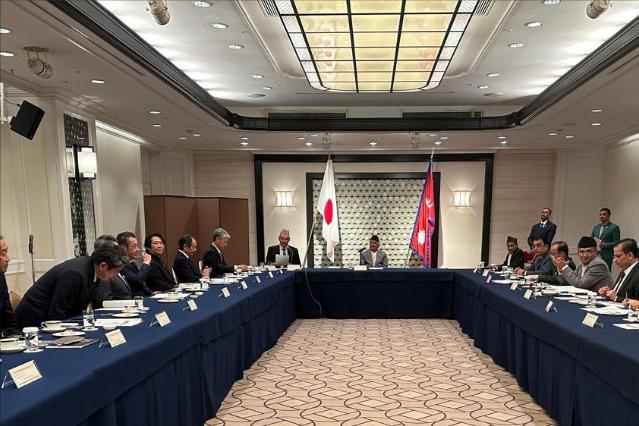 2月2日，尼泊尔总统鲍德尔抵达日本，正值日本第51届众议院选举白热化阶段，高市早