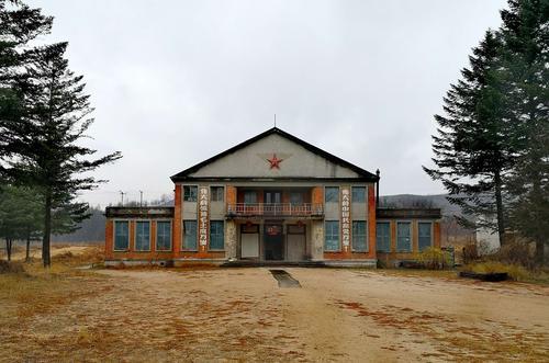 退役军人事务部能否与部队沟通，凡持优待证、退伍证可回原部队看看

各位战友大家好