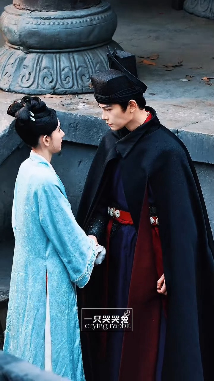 这期是我爱看的英雄救美情节感受体型差丁禹兮司宫令英雄救美宋祖儿路透