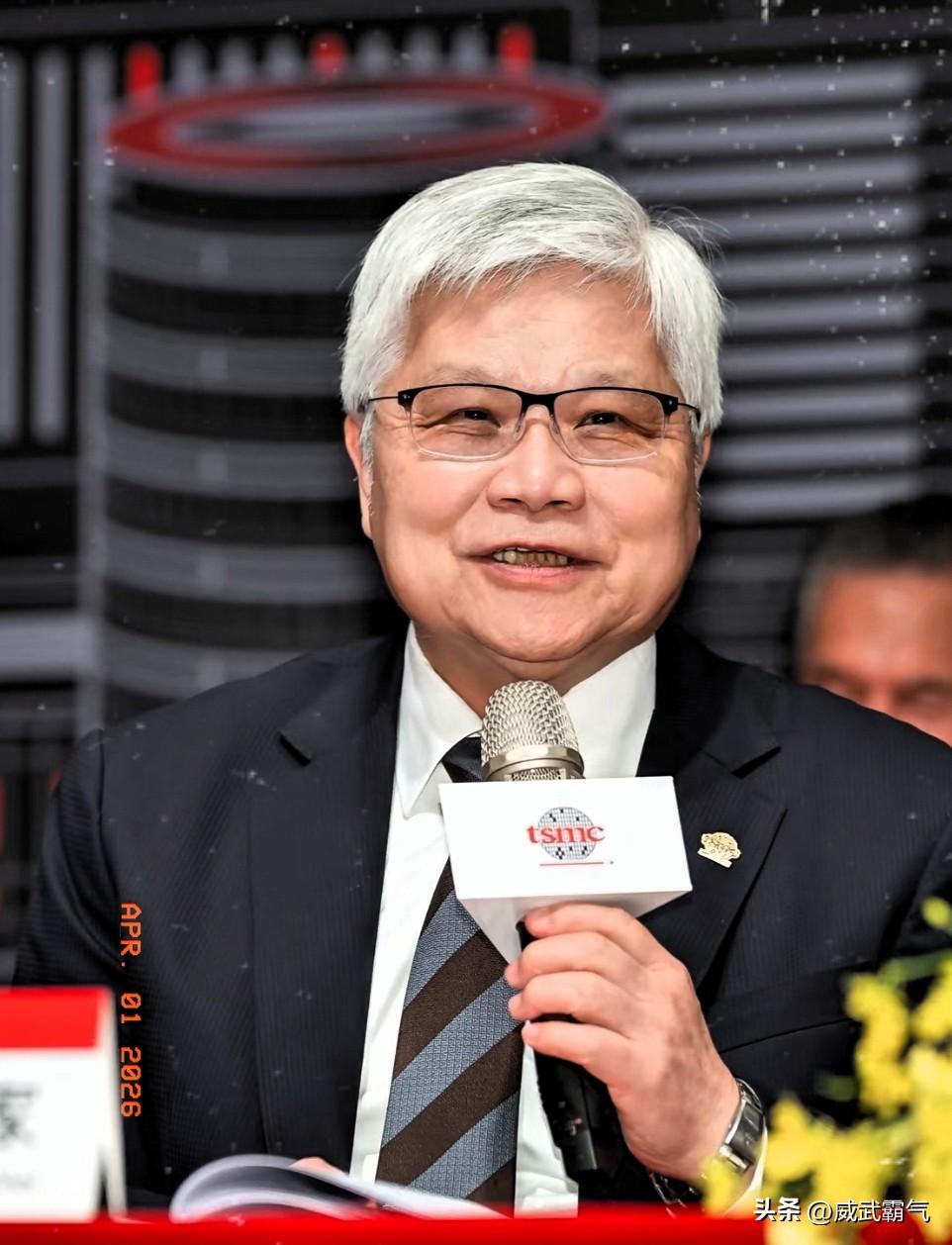 当地时间3月31号，新加坡联合早报报道，中国经济学者黄益平31号反驳台积电董事长