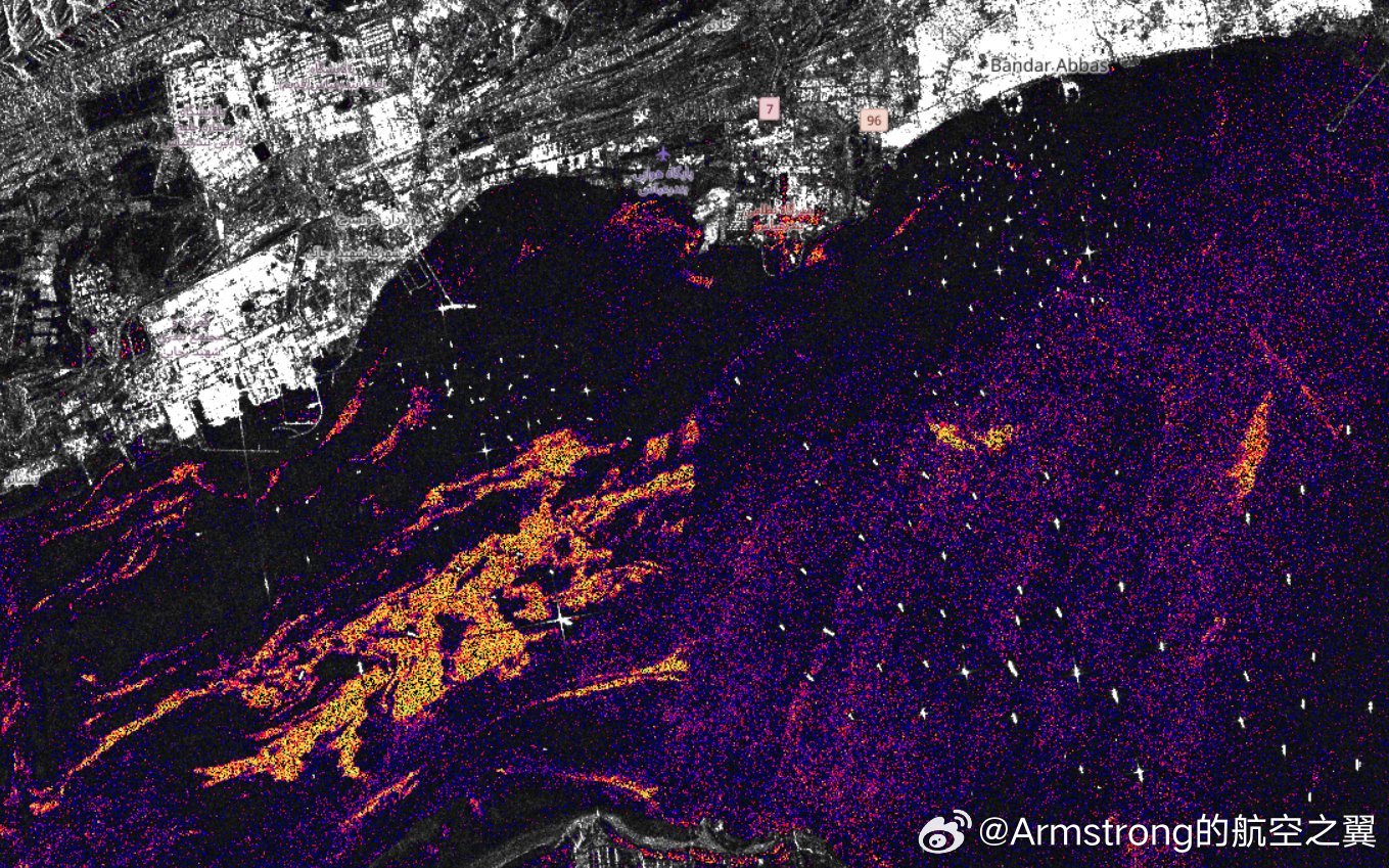 美伊以冲突 美国对伊朗无人机航母“沙希德·巴盖里”号在阿巴斯港附近的袭击，造成了