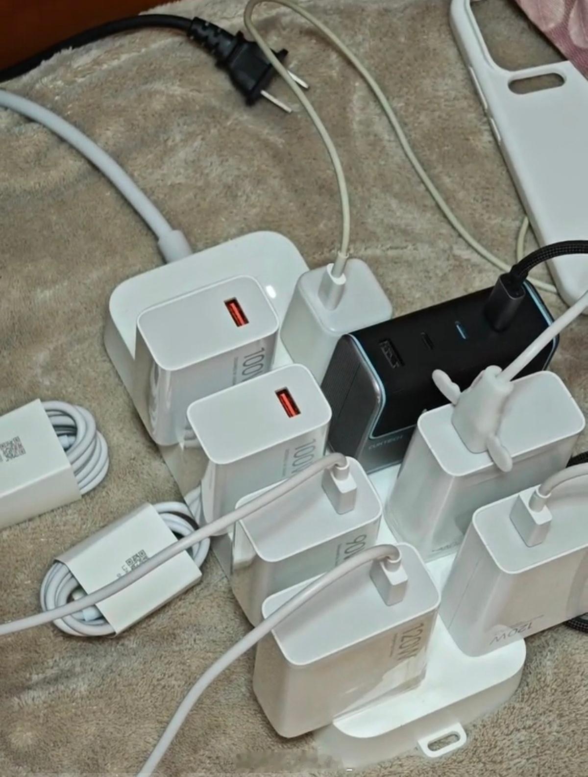《懂事的充电器》，哈哈哈哈哈 