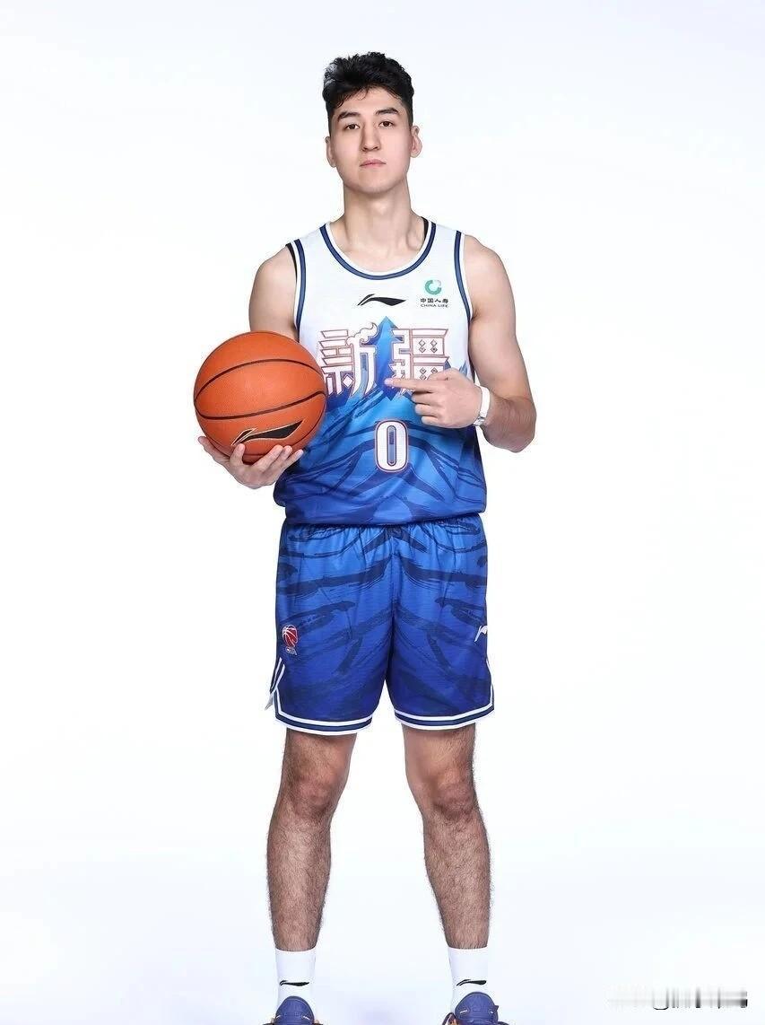 西尔扎提可以扛起控卫重任！谈赵睿离开，准备好担任球队首发控卫



西尔扎提新赛