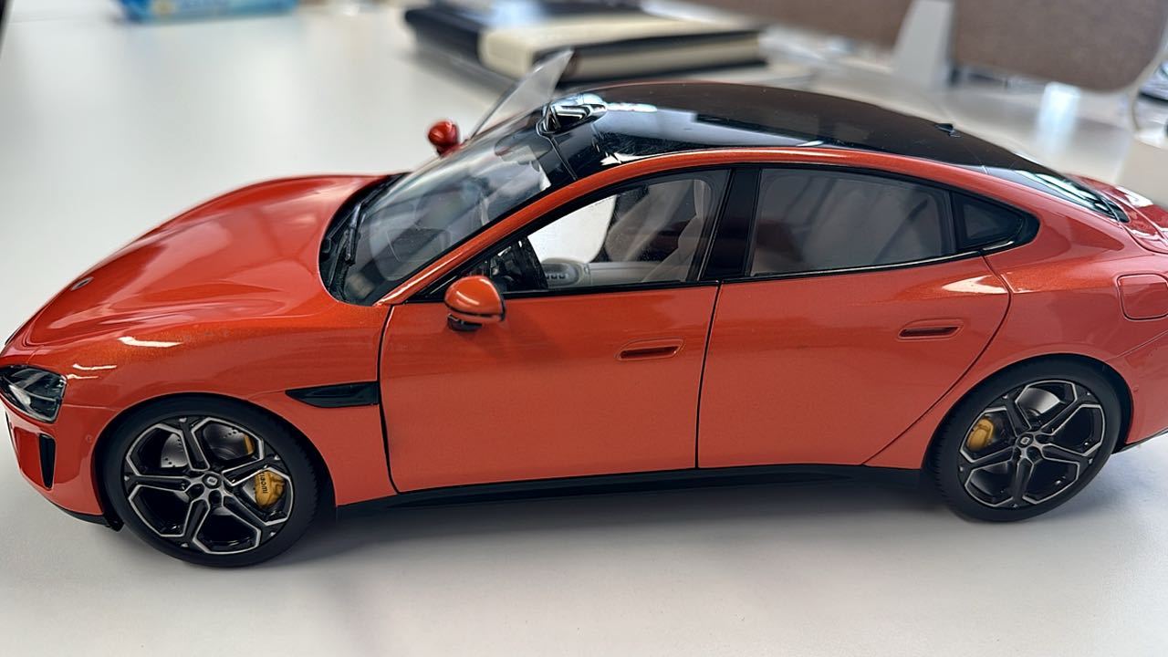 早～有没有想要座一座我的SU7？ 