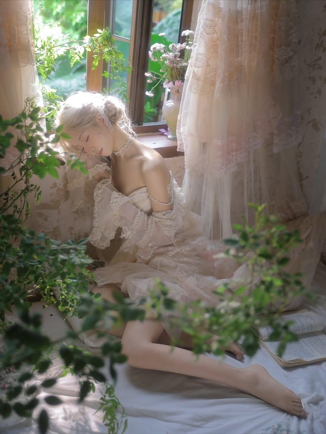 花影摇曳，梦回古时。