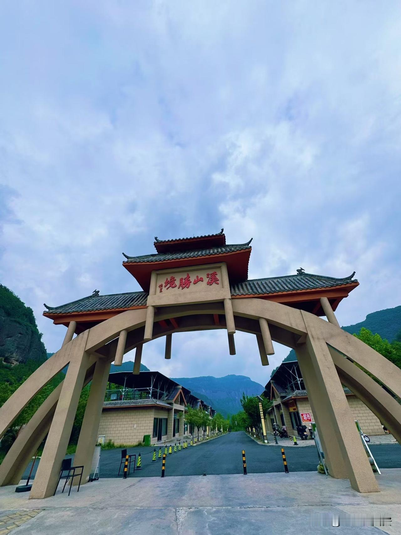你能欻，人家一部电视剧带火一座城的方言，你这鸹貔却写不过出发吧趁现在一个话题。