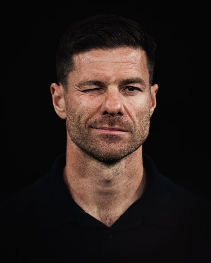 哈维·阿隆索在皇家马德里的生涯已经结束。👋 （来源：） 