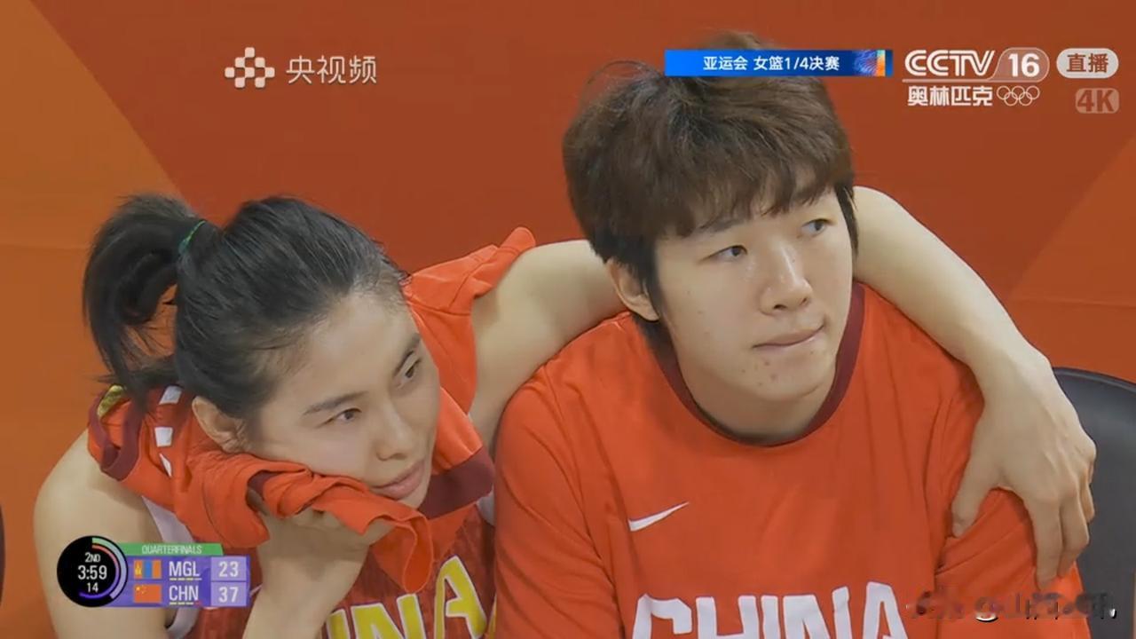 亚运会女篮1/4决赛！半场中国49-28蒙古，杨舒予18分3板张子宇12分6板。