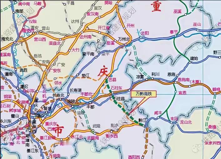 对于万州来说，既想要万黔高铁，也想要万利高铁，可以更加完善万州的高铁枢纽网络，可