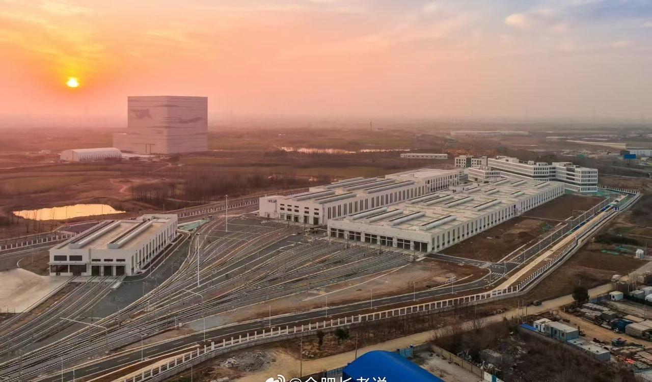 轨道S1号线冲刺阶段[赞]
by:王牌 ​​​