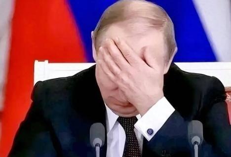 普京现在应该百感交集。他可能没料到，十年前卖给东方大国的S400防空系统，如今在