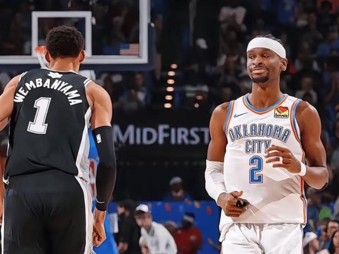 NBA西部决赛，雷霆对阵马刺的抢七大战中，比赛出现了奇葩的一幕。以往在马刺的比赛