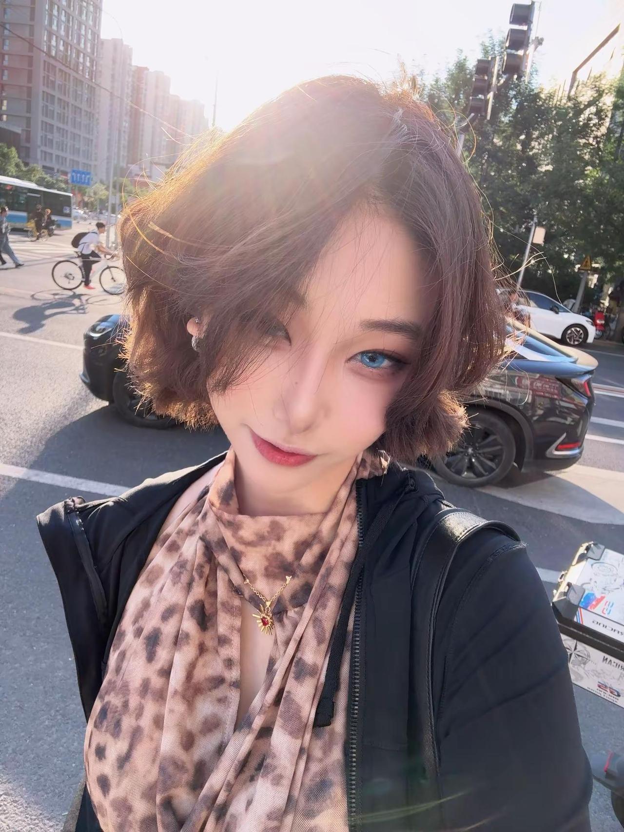 明天aura.短发live 短发也能很性感 短发爽 短发甜御