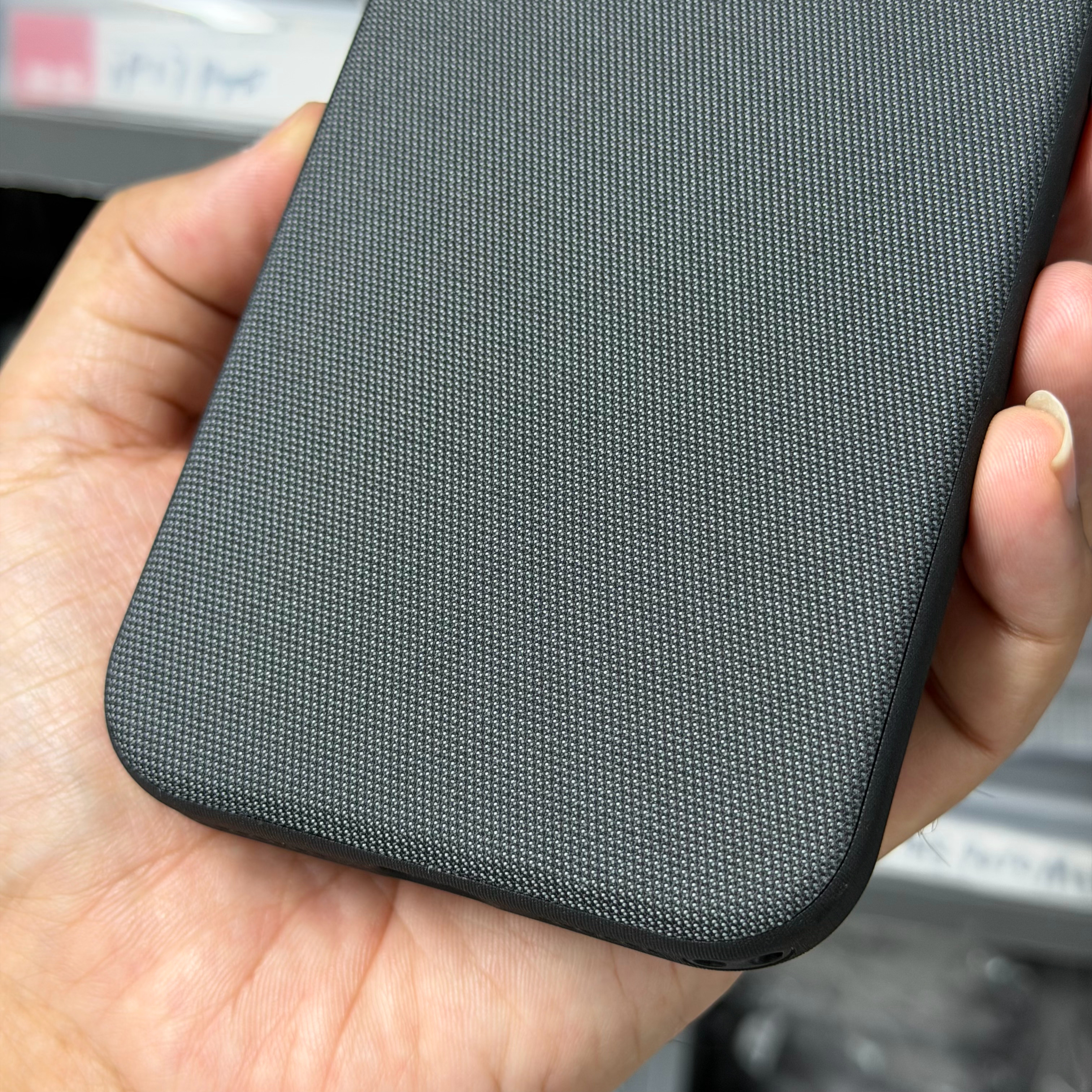 有好大哥想体验一下吗？还记得iPhone 15 Pro Max 精织斜纹磁吸手机