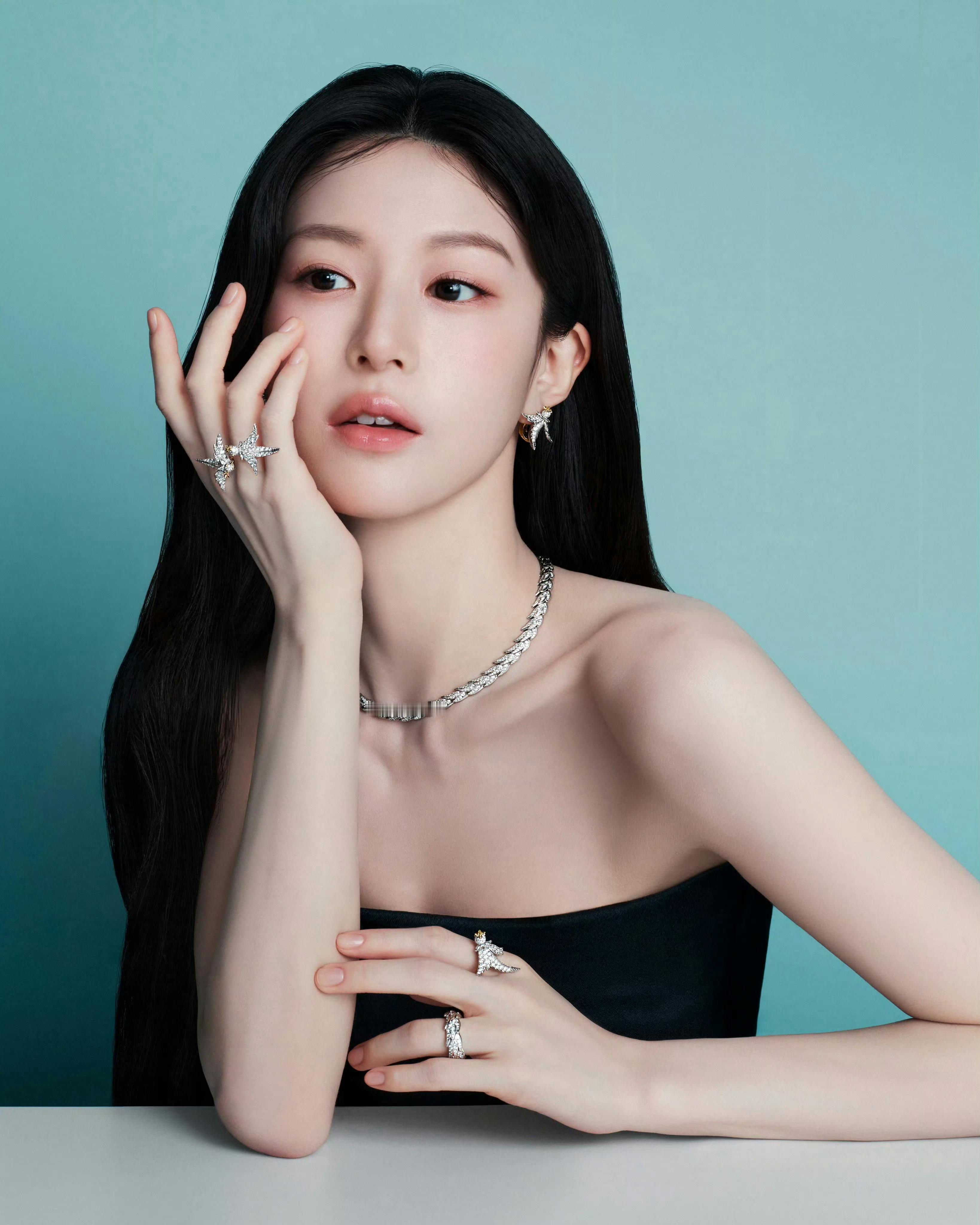 FocusStarTiffany & Co官宣高允真为全新品牌大使。 ​​​