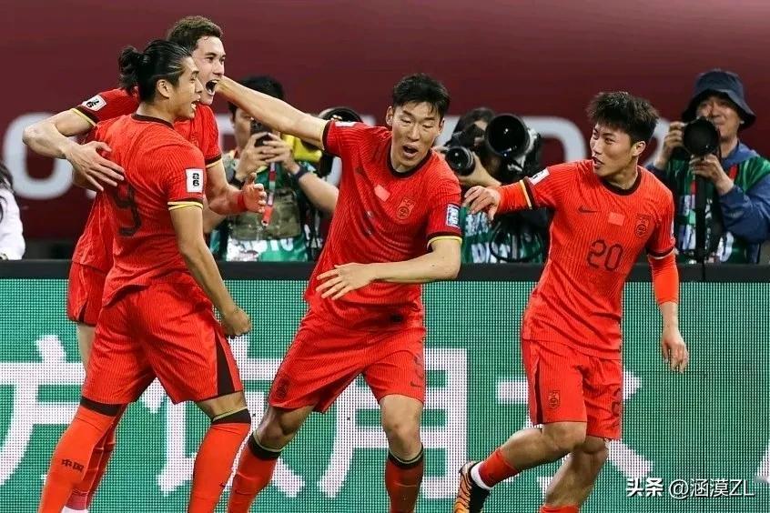 拜合拉木为国足续命，保留中国队一线生机，末轮客场对阵韩国，国足出线概率:
  1