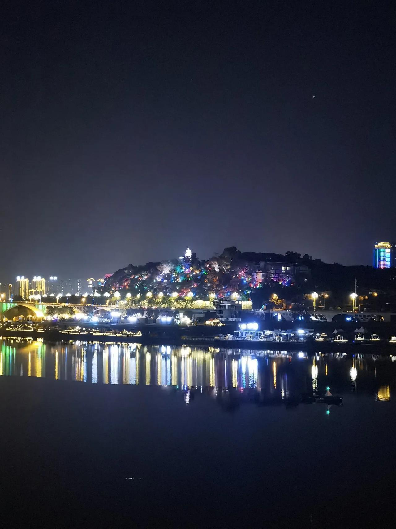 鹤鸣山之夜