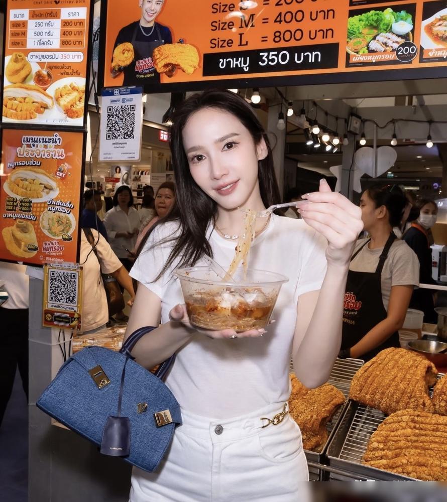 泰国娱乐圈的妖女Aump，十年后还能让Mike心跳失控，她到底给多少顶流男星下了
