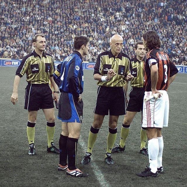 0102赛季的米兰德比 