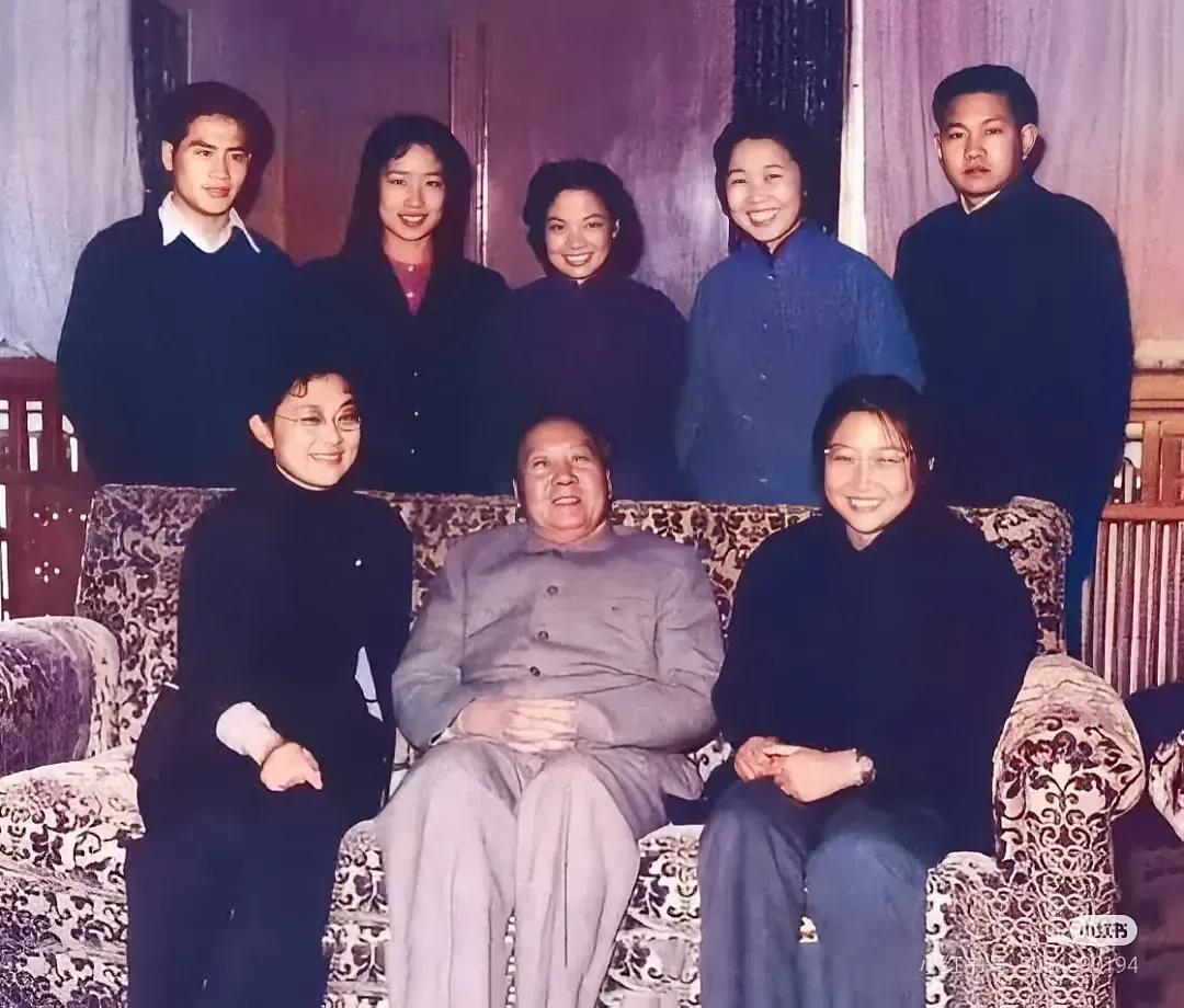 难得毛主席八十大寿相聚！