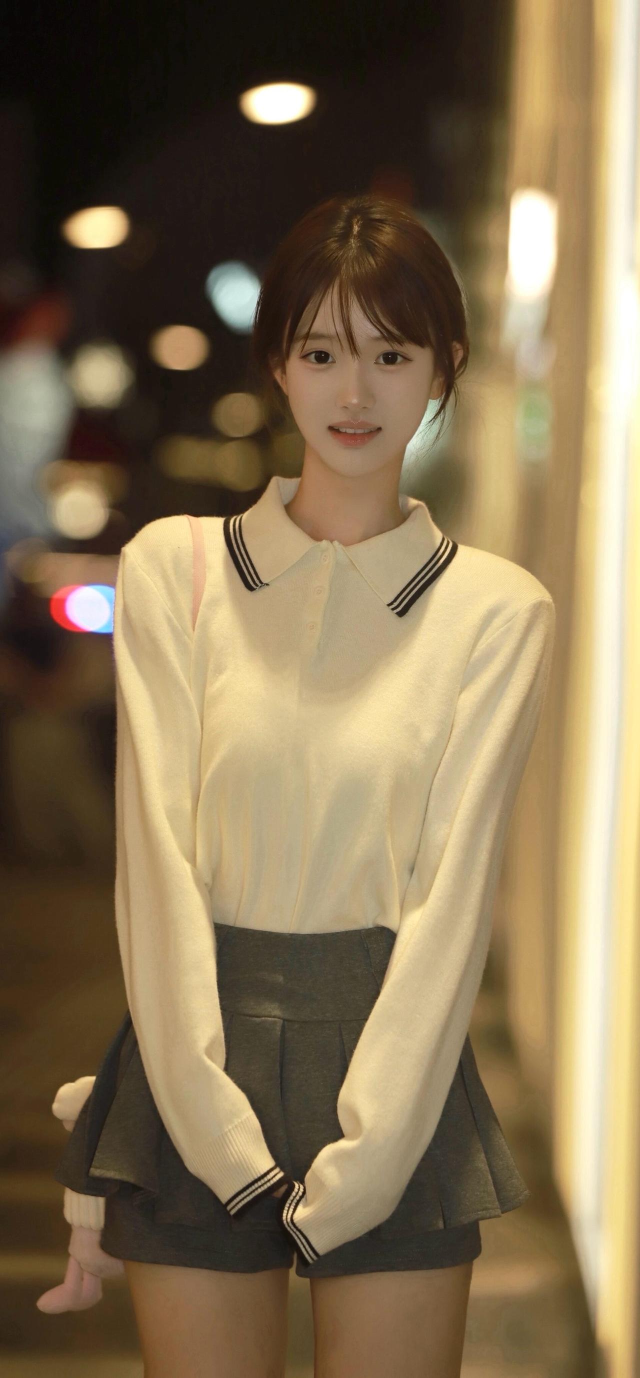 晚风都是纯纯的甜味儿[比心]
青纯美女