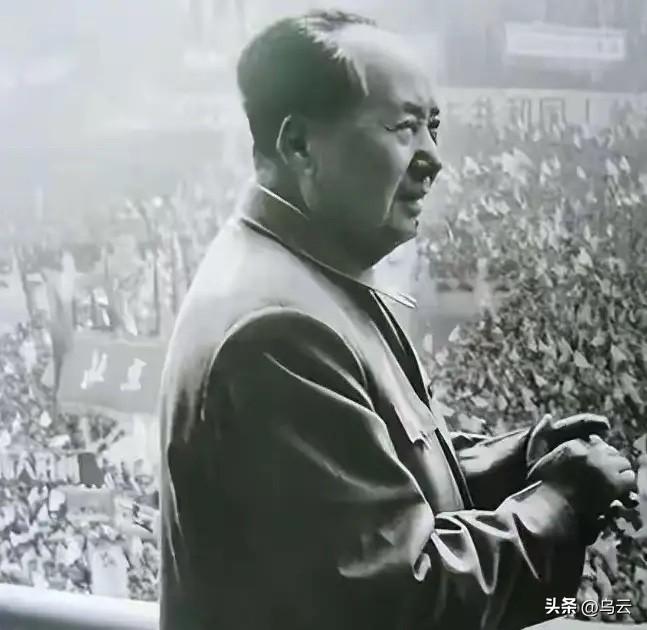 别再只夸毛主席伟大了，外国学者的评价，才真叫一针见血！

很多人只知道毛主席带领