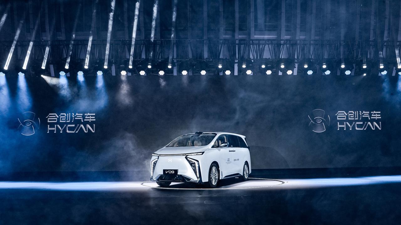 越发火热的MPV江湖似乎始终在渴望着新成员的加入，10月13日，在新生代偶像王鹤