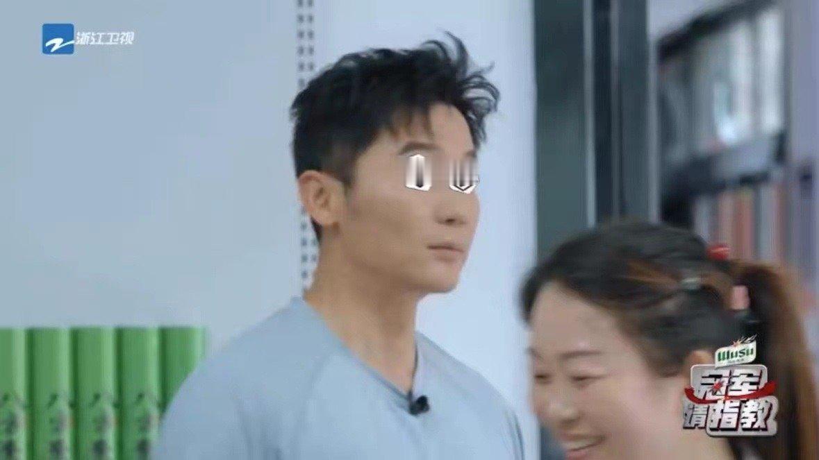 #李晨 也许你需要一副老花镜和顶针#看到晨哥嘬线这一段[笑cry]我们晨哥可能真