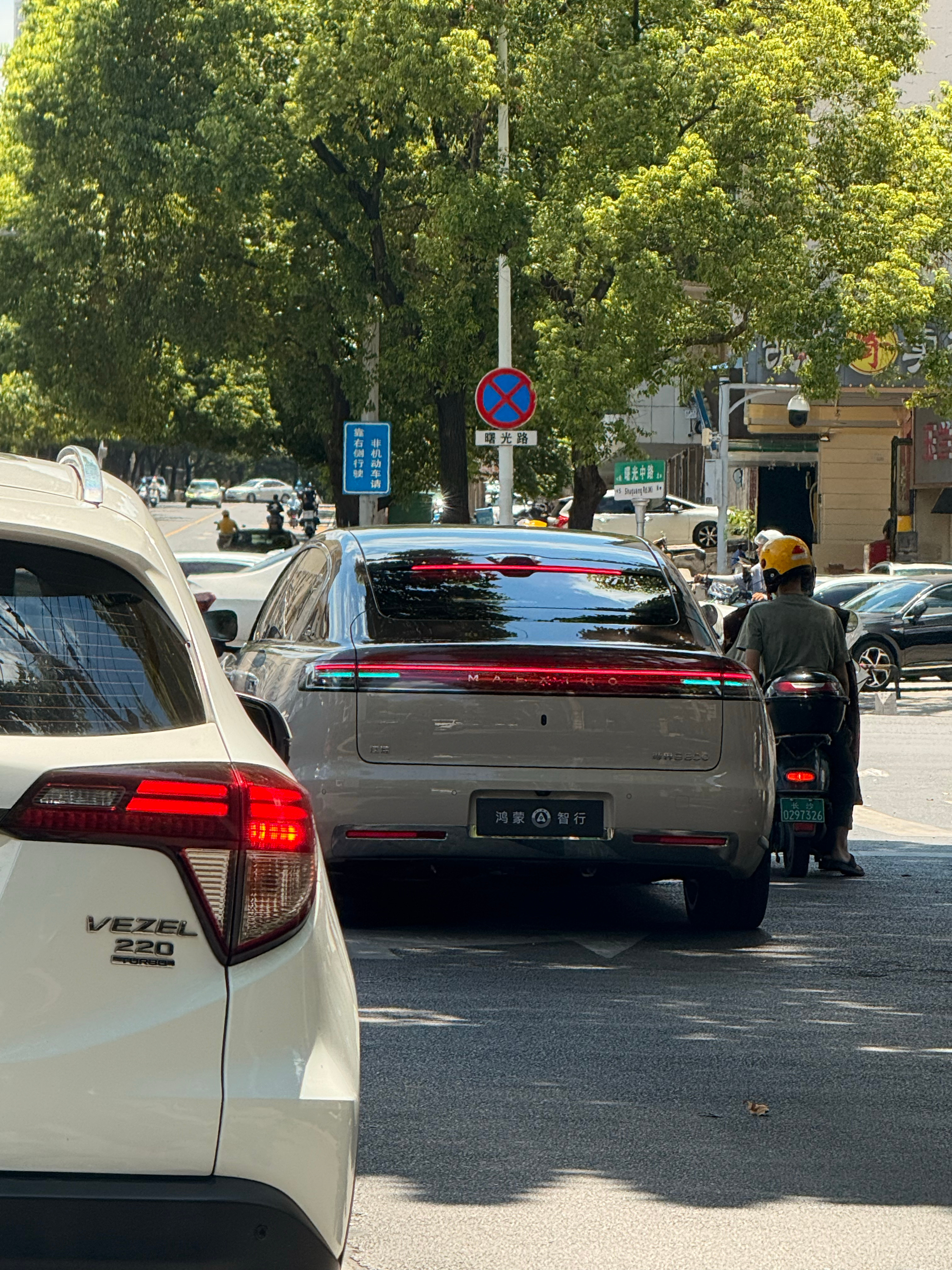 也是好起来了看到亮着智驾灯的尊界了大v聊车尊界s800 ​​​