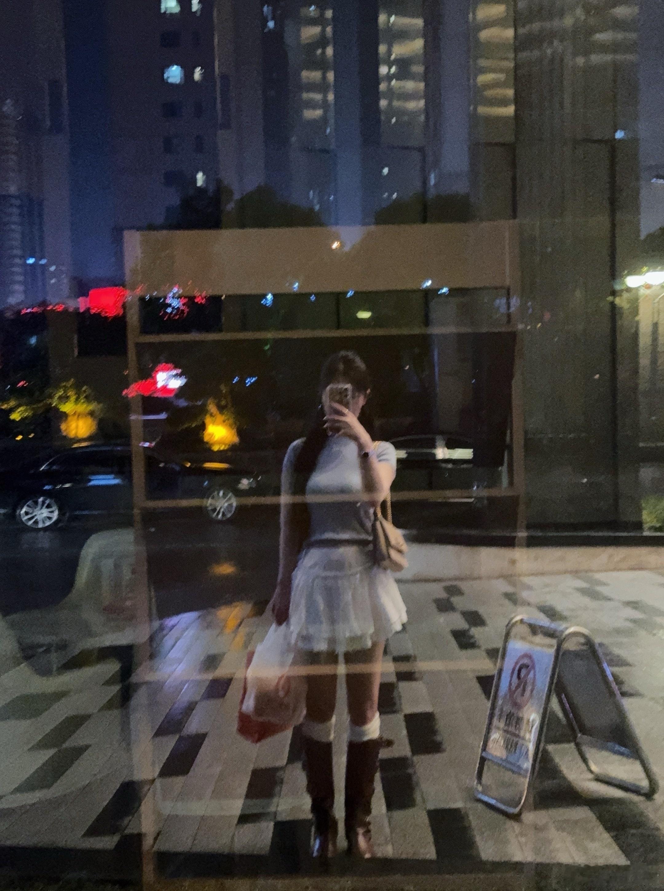 想与世隔绝，再种点儿花花草草～🌸🌷🍀🌺🌹🌱 ​​​
