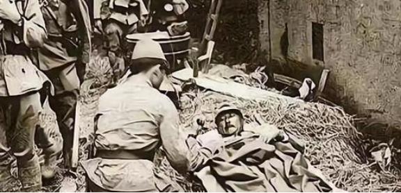 1939年，曾大肆屠杀南宁百姓的日军少将中村正雄被击中腹部，身受重伤，军医为了取