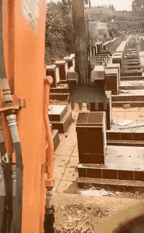 最后的结局！
这个也不是永久属于你的归宿？缴费20年，再续费20年，再以后呢？成