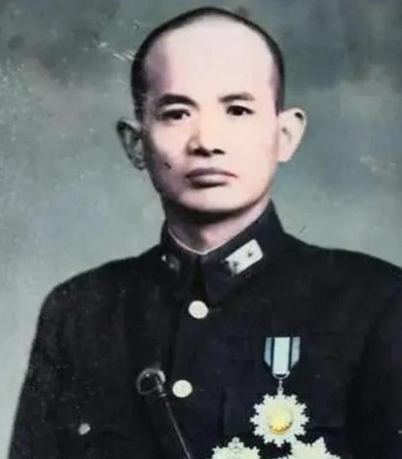 [微风]1955年6月5日夜，俞济时在家中把玩手枪的时候走火，子弹射入大腿。这引