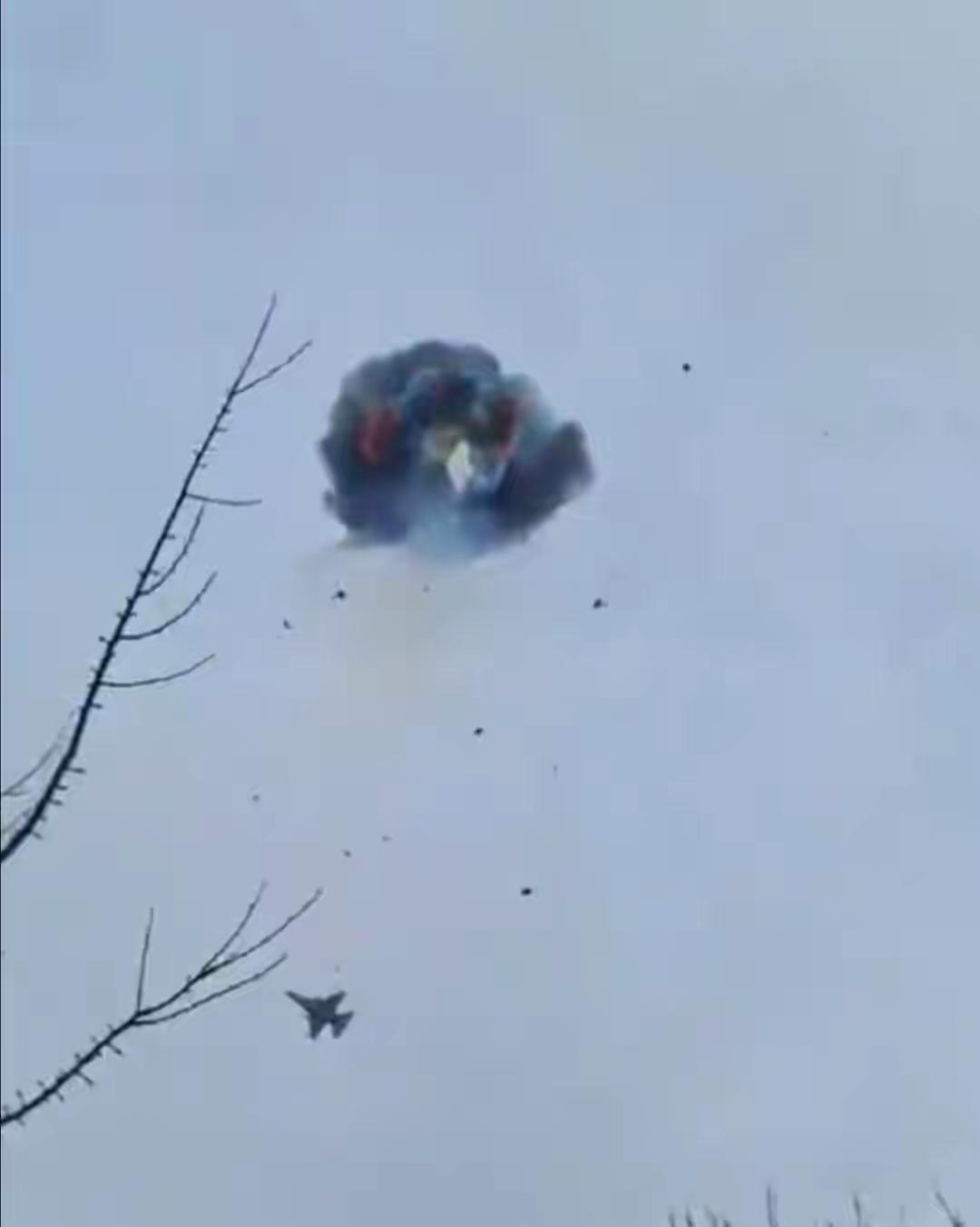 羞辱俄罗斯？外媒：基辅公布F-16MLU战机击落自杀式无人机视频