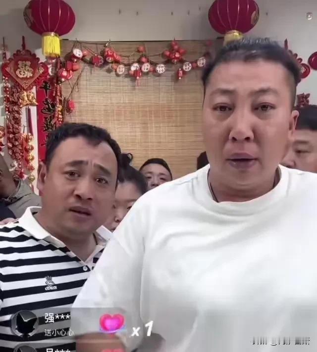 东北雨姐事件简单总结：
1.被爆红薯粉条不好红薯成分；
2.打假博主选择绕开有关